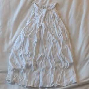 Violet + Clare White Sleeveless Blouse